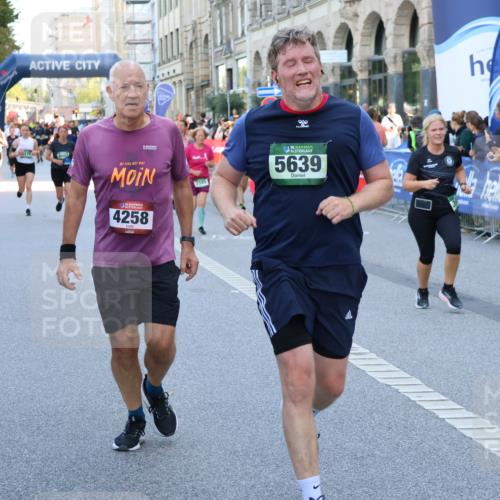 07.09.2025 - BARMER Alsterlauf Strokosch-Dieckow http://msf.ph/oto/8719645 07.09.2025 10:01:59 Ziel 2036, 2217, 2273, 2274, 2346, 2347, 2589, 2595, 2623, 2693, 2726, 2766, 2811, 2885, 2902, 2952, 3082, 3210, 3226, 3235, 3375, 3431, 3498, 3747, 3826, 3865, 3937, 3967, 4027, 4038, 4170, 4232, 4266, 4411, 4454, 4823, 4861, 4982, 5259, 5312, 5482, 5512, 5540, 5556, 5672, 5794, 5857, 5859, 5891, 6058, 6147, 6155, 8010, 8215, 8261, 8294, 8429 meine-sportfotos.de