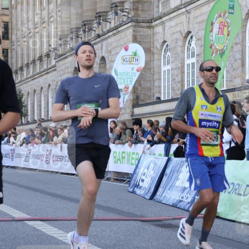 07.09.2025 - BARMER Alsterlauf Strokosch-Dieckow http://msf.ph/oto/8719660 07.09.2025 09:40:11 Ziel 2309, 2401, 2658, 3701, 4639, 5057, 5582, 5863 meine-sportfotos.de