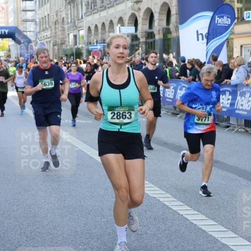 07.09.2025 - BARMER Alsterlauf Strokosch-Dieckow http://msf.ph/oto/8719674 07.09.2025 10:01:57 Ziel 2036, 2217, 2273, 2274, 2346, 2347, 2589, 2595, 2623, 2667, 2675, 2693, 2726, 2766, 2811, 2885, 2902, 2952, 3082, 3210, 3226, 3235, 3375, 3431, 3498, 3747, 3826, 3865, 3937, 3967, 4027, 4038, 4170, 4232, 4266, 4411, 4454, 4557, 4823, 4861, 5312, 5482, 5512, 5540, 5556, 5672, 5857, 5891, 6058, 6091, 6147, 6155, 8010, 8215, 8261, 8294, 8429 meine-sportfotos.de