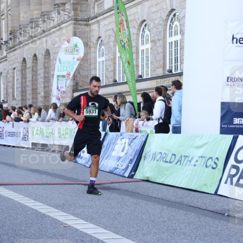 07.09.2025 - BARMER Alsterlauf Strokosch-Dieckow http://msf.ph/oto/8719675 07.09.2025 09:40:19 Ziel 2658, 4639, 4645, 4747, 4916, 5863, 5931, 6309, 8437 meine-sportfotos.de