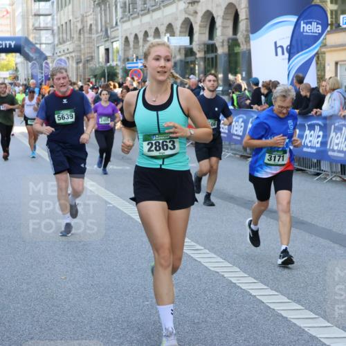 07.09.2025 - BARMER Alsterlauf Strokosch-Dieckow http://msf.ph/oto/8719677 07.09.2025 10:01:57 Ziel 2036, 2217, 2273, 2274, 2346, 2347, 2589, 2595, 2623, 2667, 2675, 2693, 2726, 2766, 2811, 2885, 2902, 2952, 3082, 3210, 3226, 3235, 3375, 3431, 3498, 3747, 3826, 3865, 3937, 3967, 4027, 4038, 4170, 4232, 4266, 4411, 4454, 4557, 4823, 4861, 5312, 5482, 5512, 5540, 5556, 5672, 5857, 5891, 6058, 6091, 6147, 6155, 8010, 8215, 8261, 8294, 8429 meine-sportfotos.de