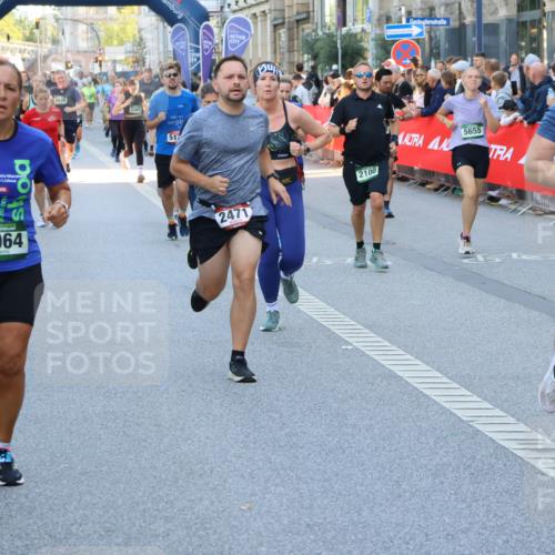 07.09.2025 - BARMER Alsterlauf Strokosch-Dieckow http://msf.ph/oto/8719744 07.09.2025 10:01:47 Ziel 2217, 2346, 2347, 2522, 2667, 2675, 2766, 2774, 2811, 2885, 3282, 3375, 3431, 3498, 3524, 3659, 3762, 3826, 3865, 4027, 4170, 4232, 4399, 4557, 4707, 4708, 4823, 5056, 5093, 5181, 5312, 5512, 5611, 5774, 5852, 5857, 5891, 6058, 6091, 6192, 8010, 8035, 8215, 8261, 8294, 8441 meine-sportfotos.de