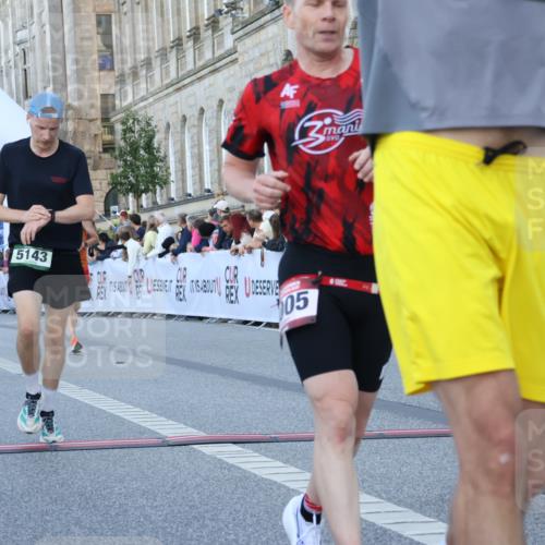 07.09.2025 - BARMER Alsterlauf Strokosch-Dieckow http://msf.ph/oto/8719771 07.09.2025 09:40:59 Ziel 2017, 3296, 3673, 3979, 4005, 5143, 5525, 5635 meine-sportfotos.de