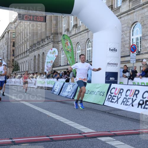 07.09.2025 - BARMER Alsterlauf Strokosch-Dieckow http://msf.ph/oto/8719783 07.09.2025 09:41:07 Ziel 2583, 2677, 3296, 4305, 4307, 4498, 5210, 5392, 5528, 6104, 6307, 8424, 8435, 8455 meine-sportfotos.de