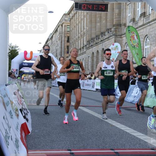 07.09.2025 - BARMER Alsterlauf Strokosch-Dieckow http://msf.ph/oto/8719802 07.09.2025 09:41:12 Ziel 2583, 2677, 4305, 4307, 4498, 5210, 5392, 5528, 6104, 6307, 8232, 8424, 8435, 8455 meine-sportfotos.de