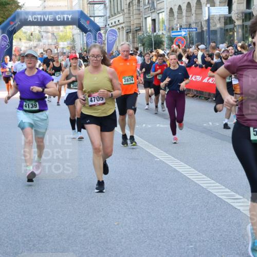 07.09.2025 - BARMER Alsterlauf Strokosch-Dieckow http://msf.ph/oto/8719813 07.09.2025 10:01:37 Ziel 2405, 2522, 2667, 2749, 2774, 3270, 3282, 3524, 3659, 3738, 3762, 3910, 4107, 4361, 4399, 4707, 4708, 4837, 4847, 4999, 5056, 5093, 5181, 5279, 5508, 5514, 5611, 5774, 5852, 6182, 6192, 6220, 6325, 8035, 8047, 8441 meine-sportfotos.de
