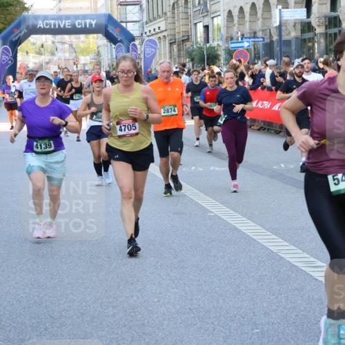 07.09.2025 - BARMER Alsterlauf Strokosch-Dieckow http://msf.ph/oto/8719816 07.09.2025 10:01:37 Ziel 2405, 2522, 2667, 2749, 2774, 3270, 3282, 3524, 3659, 3738, 3762, 3910, 4107, 4361, 4399, 4707, 4708, 4837, 4847, 4999, 5056, 5093, 5181, 5279, 5508, 5514, 5611, 5774, 5852, 6182, 6192, 6220, 6325, 8035, 8047, 8441 meine-sportfotos.de