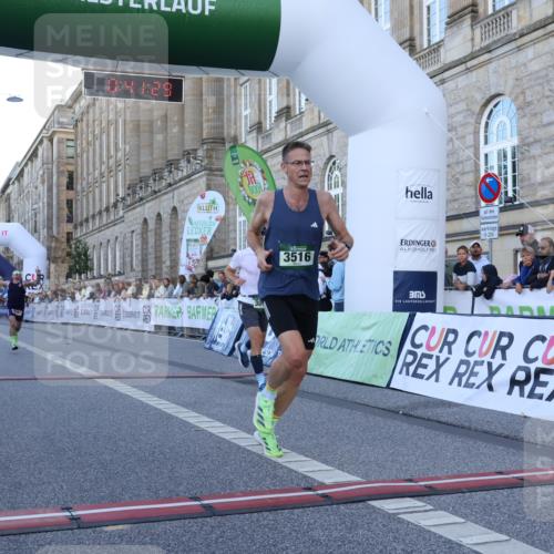 07.09.2025 - BARMER Alsterlauf Strokosch-Dieckow http://msf.ph/oto/8719827 07.09.2025 09:41:28 Ziel 3097, 3516, 4692 meine-sportfotos.de