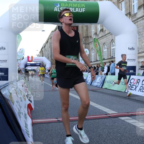 07.09.2025 - BARMER Alsterlauf Strokosch-Dieckow http://msf.ph/oto/8719875 07.09.2025 09:41:57 Ziel 2097, 2694, 3163, 3597, 3906, 4665, 4745, 5149, 5476, 6139, 6306, 8375 meine-sportfotos.de