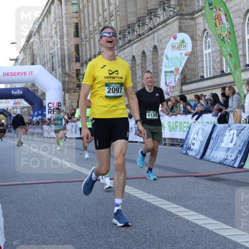 07.09.2025 - BARMER Alsterlauf Strokosch-Dieckow http://msf.ph/oto/8719882 07.09.2025 09:42:00 Ziel 2097, 2694, 3163, 3597, 3906, 4383, 4665, 4745, 5149, 5476, 6139, 6306, 8375 meine-sportfotos.de