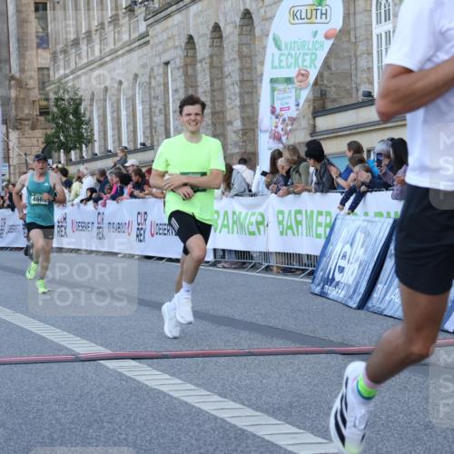 07.09.2025 - BARMER Alsterlauf Strokosch-Dieckow http://msf.ph/oto/8719884 07.09.2025 09:42:01 Ziel 2097, 3163, 3597, 4383, 4665, 4745, 5149, 6139, 6306, 8375 meine-sportfotos.de