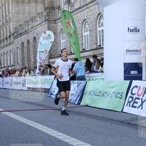 07.09.2025 - BARMER Alsterlauf Strokosch-Dieckow http://msf.ph/oto/8719893 07.09.2025 09:42:06 Ziel 2106, 2250, 3163, 4383, 4665, 4687 meine-sportfotos.de