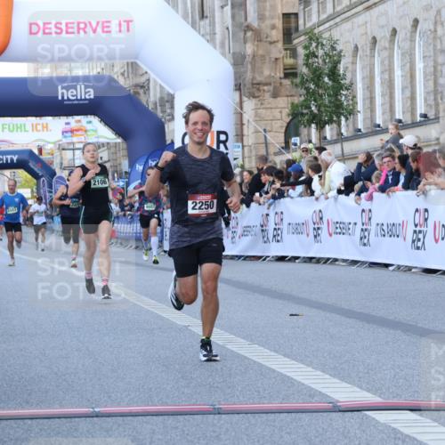 07.09.2025 - BARMER Alsterlauf Strokosch-Dieckow http://msf.ph/oto/8719894 07.09.2025 09:42:08 Ziel 2106, 2250, 3163, 4383, 4665, 4687 meine-sportfotos.de