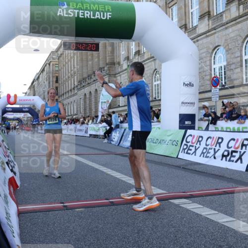 07.09.2025 - BARMER Alsterlauf Strokosch-Dieckow http://msf.ph/oto/8719913 07.09.2025 09:42:18 Ziel 3405, 4687, 5583, 5828, 6066, 8358 meine-sportfotos.de