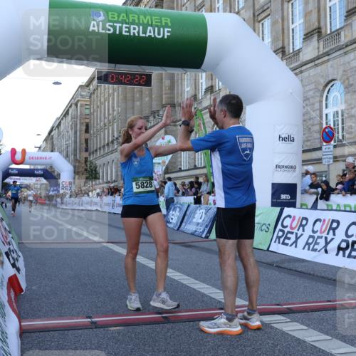 07.09.2025 - BARMER Alsterlauf Strokosch-Dieckow http://msf.ph/oto/8719916 07.09.2025 09:42:20 Ziel 3405, 5583, 5828, 6013, 6066, 8358 meine-sportfotos.de