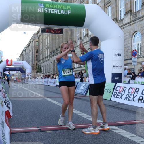 07.09.2025 - BARMER Alsterlauf Strokosch-Dieckow http://msf.ph/oto/8719918 07.09.2025 09:42:21 Ziel 3405, 5583, 5828, 6013, 6066, 8358 meine-sportfotos.de