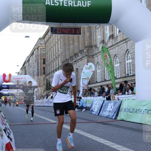 07.09.2025 - BARMER Alsterlauf Strokosch-Dieckow http://msf.ph/oto/8719933 07.09.2025 09:42:30 Ziel 3690, 3924, 5763, 6013, 8025, 8389 meine-sportfotos.de