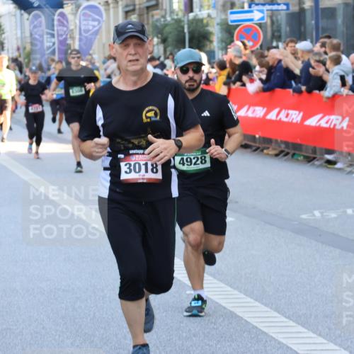 07.09.2025 - BARMER Alsterlauf Strokosch-Dieckow http://msf.ph/oto/8719935 07.09.2025 10:01:17 Ziel 2100, 2471, 2553, 2624, 2756, 2798, 2843, 2863, 2874, 2917, 3008, 3171, 3214, 3215, 3360, 3628, 3824, 4139, 4258, 4976, 5012, 5013, 5064, 5107, 5170, 5220, 5289, 5306, 5514, 5639, 5655, 5849, 6060, 6076, 6243, 8208, 8295 meine-sportfotos.de