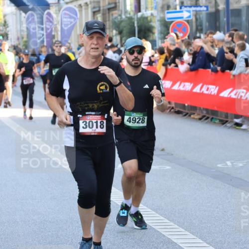 07.09.2025 - BARMER Alsterlauf Strokosch-Dieckow http://msf.ph/oto/8719943 07.09.2025 10:01:16 Ziel 2100, 2471, 2553, 2624, 2756, 2798, 2843, 2863, 2874, 2917, 3008, 3171, 3214, 3215, 3360, 3628, 3684, 3824, 4139, 4258, 4976, 5012, 5013, 5064, 5107, 5170, 5220, 5289, 5306, 5411, 5639, 5655, 5849, 6060, 6076, 6243, 8208, 8295 meine-sportfotos.de