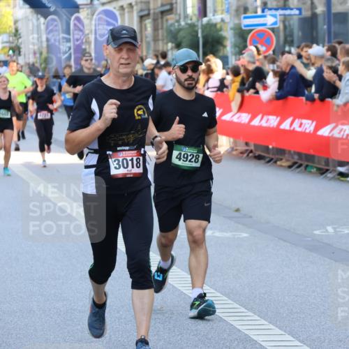 07.09.2025 - BARMER Alsterlauf Strokosch-Dieckow http://msf.ph/oto/8719951 07.09.2025 10:01:16 Ziel 2100, 2471, 2553, 2624, 2756, 2798, 2843, 2863, 2874, 2917, 3008, 3171, 3214, 3215, 3360, 3628, 3684, 3824, 4139, 4258, 4976, 5012, 5013, 5064, 5107, 5170, 5220, 5289, 5306, 5411, 5639, 5655, 5849, 6060, 6076, 6243, 8208, 8295 meine-sportfotos.de