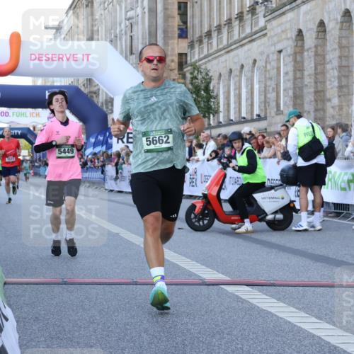 07.09.2025 - BARMER Alsterlauf Strokosch-Dieckow http://msf.ph/oto/8720011 07.09.2025 09:43:13 Ziel 2231, 3572, 4303, 4594, 5356, 5449, 5662 meine-sportfotos.de