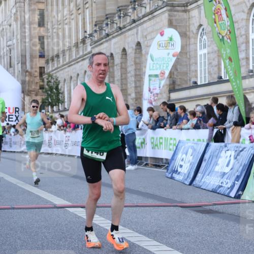 07.09.2025 - BARMER Alsterlauf Strokosch-Dieckow http://msf.ph/oto/8720032 07.09.2025 09:43:28 Ziel 2176, 4146, 4963, 5192, 8270 meine-sportfotos.de