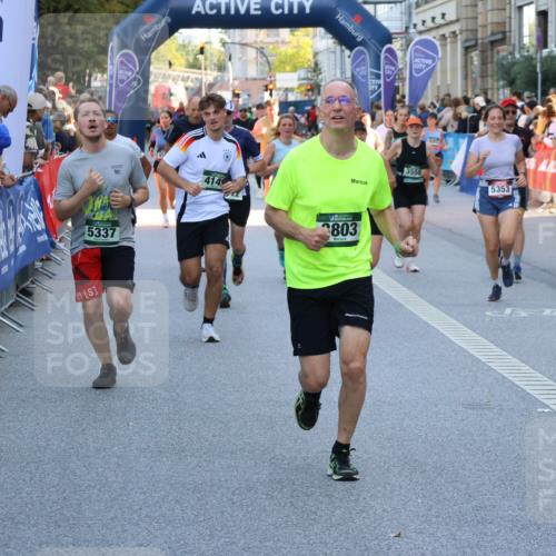 07.09.2025 - BARMER Alsterlauf Strokosch-Dieckow http://msf.ph/oto/8720044 07.09.2025 10:01:03 Ziel 1007, 2351, 2425, 2463, 2553, 2602, 2874, 2931, 3008, 3060, 3684, 3695, 4139, 4190, 4705, 4721, 4831, 4875, 4902, 4903, 4938, 5000, 5107, 5220, 5289, 5411, 5849, 6076, 6097, 6243, 6261, 8057, 8308, 8402 meine-sportfotos.de