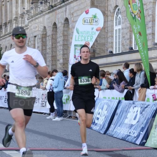 07.09.2025 - BARMER Alsterlauf Strokosch-Dieckow http://msf.ph/oto/8720049 07.09.2025 09:43:36 Ziel 2059, 3890, 4050, 5382, 8336 meine-sportfotos.de