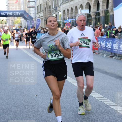 07.09.2025 - BARMER Alsterlauf Strokosch-Dieckow http://msf.ph/oto/8720053 07.09.2025 10:00:58 Ziel 1007, 2351, 2425, 2463, 2602, 2874, 2931, 3060, 3300, 3684, 3695, 4190, 4705, 4721, 4831, 4875, 4902, 4903, 4938, 5000, 5411, 6097, 6261, 8057, 8308, 8402 meine-sportfotos.de
