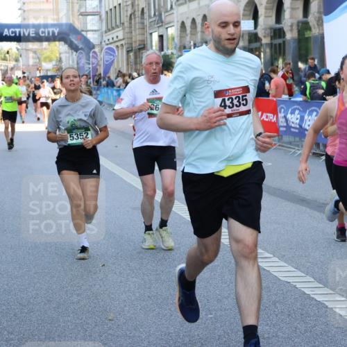 07.09.2025 - BARMER Alsterlauf Strokosch-Dieckow http://msf.ph/oto/8720063 07.09.2025 10:00:57 Ziel 1007, 2351, 2425, 2463, 2602, 2874, 2931, 3060, 3300, 3684, 3695, 4190, 4705, 4721, 4831, 4875, 4902, 4903, 4938, 5000, 5411, 6097, 6261, 8057, 8308, 8402 meine-sportfotos.de