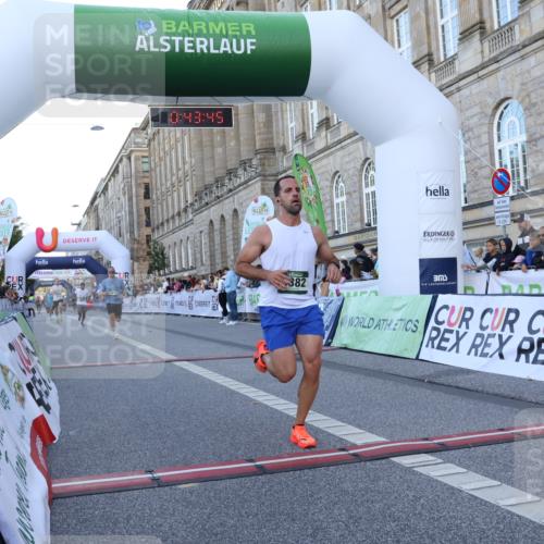 07.09.2025 - BARMER Alsterlauf Strokosch-Dieckow http://msf.ph/oto/8720064 07.09.2025 09:43:44 Ziel 3814, 4050, 5382, 5389, 5714, 8006 meine-sportfotos.de
