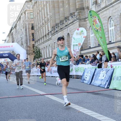 07.09.2025 - BARMER Alsterlauf Strokosch-Dieckow http://msf.ph/oto/8720088 07.09.2025 09:43:55 Ziel 2191, 2400, 4022, 4140, 5421, 5467, 8006, 8136, 8139 meine-sportfotos.de