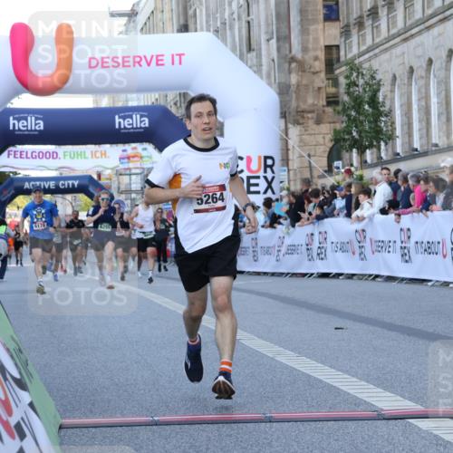 07.09.2025 - BARMER Alsterlauf Strokosch-Dieckow http://msf.ph/oto/8720116 07.09.2025 09:44:07 Ziel 5264, 6020, 6178, 6250, 6255, 8040 meine-sportfotos.de