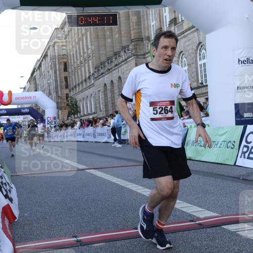 07.09.2025 - BARMER Alsterlauf Strokosch-Dieckow http://msf.ph/oto/8720122 07.09.2025 09:44:09 Ziel 5264, 6020, 6051, 6178, 6250, 6255, 8040 meine-sportfotos.de