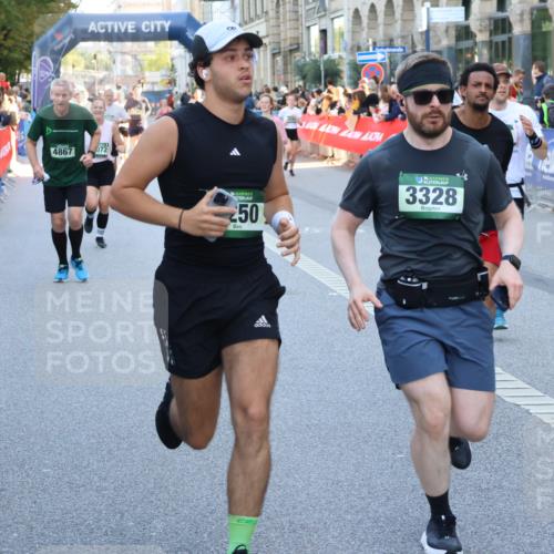 07.09.2025 - BARMER Alsterlauf Strokosch-Dieckow http://msf.ph/oto/8720150 07.09.2025 10:00:45 Ziel 2074, 2351, 2425, 2602, 3018, 3033, 3119, 3300, 3558, 3834, 4147, 4317, 4529, 4660, 4721, 4928, 5122, 5204, 5353, 5918, 6136, 6211, 8090, 8155, 8156, 8283, 8308 meine-sportfotos.de