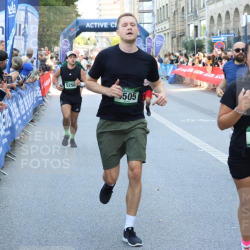 07.09.2025 - BARMER Alsterlauf Strokosch-Dieckow http://msf.ph/oto/8720179 07.09.2025 10:00:42 Ziel 2074, 2517, 3018, 3033, 3119, 3300, 3558, 3834, 4147, 4317, 4529, 4660, 4928, 5122, 5204, 5337, 5353, 5517, 5918, 6136, 6211, 8090, 8155, 8156, 8283 meine-sportfotos.de