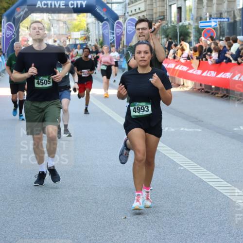 07.09.2025 - BARMER Alsterlauf Strokosch-Dieckow http://msf.ph/oto/8720230 07.09.2025 10:00:40 Ziel 2074, 2517, 3018, 3033, 3119, 3300, 3558, 3803, 3834, 4147, 4317, 4529, 4660, 4928, 5122, 5204, 5337, 5353, 5517, 5918, 6136, 6211, 8090, 8155, 8156, 8283 meine-sportfotos.de