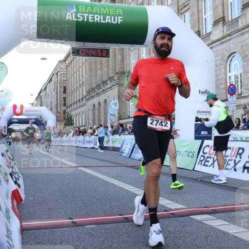 07.09.2025 - BARMER Alsterlauf Strokosch-Dieckow http://msf.ph/oto/8720238 07.09.2025 09:44:51 Ziel 2212, 2340, 2561, 2742, 3230, 5500, 6116, 6204 meine-sportfotos.de