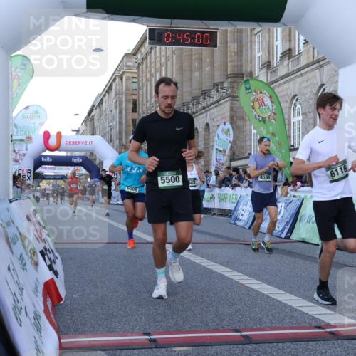 07.09.2025 - BARMER Alsterlauf Strokosch-Dieckow http://msf.ph/oto/8720254 07.09.2025 09:44:58 Ziel 2340, 2389, 2561, 3702, 4543, 4599, 5126, 5500, 5913, 6006, 6116, 6204 meine-sportfotos.de