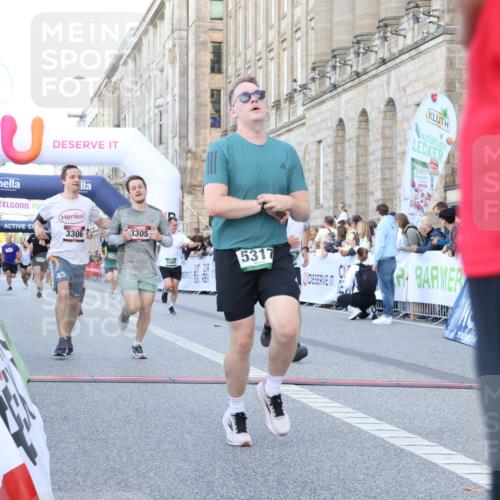 07.09.2025 - BARMER Alsterlauf Strokosch-Dieckow http://msf.ph/oto/8720270 07.09.2025 09:45:06 Ziel 2389, 3305, 3306, 3702, 4095, 4959, 5126, 5246, 5317, 5388, 5488, 5913, 6320 meine-sportfotos.de