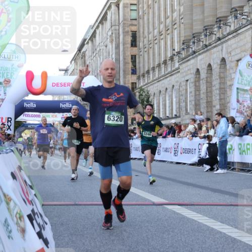 07.09.2025 - BARMER Alsterlauf Strokosch-Dieckow http://msf.ph/oto/8720280 07.09.2025 09:45:10 Ziel 3305, 3306, 3702, 4095, 4925, 4959, 5246, 5317, 5388, 5488, 5904, 6320, 8458 meine-sportfotos.de