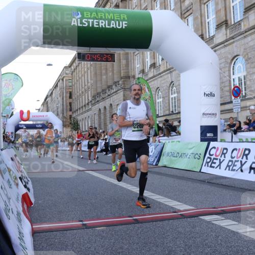 07.09.2025 - BARMER Alsterlauf Strokosch-Dieckow http://msf.ph/oto/8720313 07.09.2025 09:45:24 Ziel 2034, 2361, 3602, 4076, 4482, 4951, 5202, 5288, 5323, 5495, 5496, 6095, 6113, 8225, 8274, 8355, 8440 meine-sportfotos.de