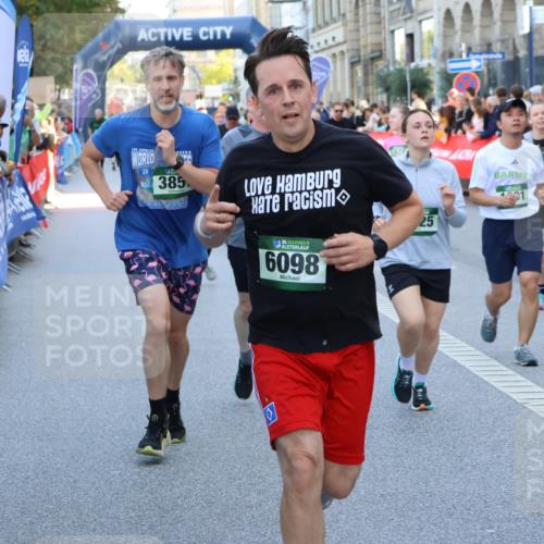 07.09.2025 - BARMER Alsterlauf Strokosch-Dieckow http://msf.ph/oto/8720315 07.09.2025 10:00:26 Ziel 2044, 2074, 2124, 2517, 2579, 2645, 3410, 3545, 3590, 3803, 3956, 4072, 4147, 4335, 4365, 4544, 4593, 4636, 5047, 5337, 5352, 5477, 5517, 6152 meine-sportfotos.de