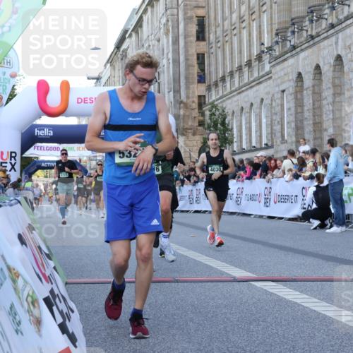 07.09.2025 - BARMER Alsterlauf Strokosch-Dieckow http://msf.ph/oto/8720330 07.09.2025 09:45:30 Ziel 2034, 3602, 3877, 4030, 4076, 4482, 4575, 4885, 5288, 5323, 5495, 5496, 5773, 6095, 8015, 8274, 8355, 8440 meine-sportfotos.de