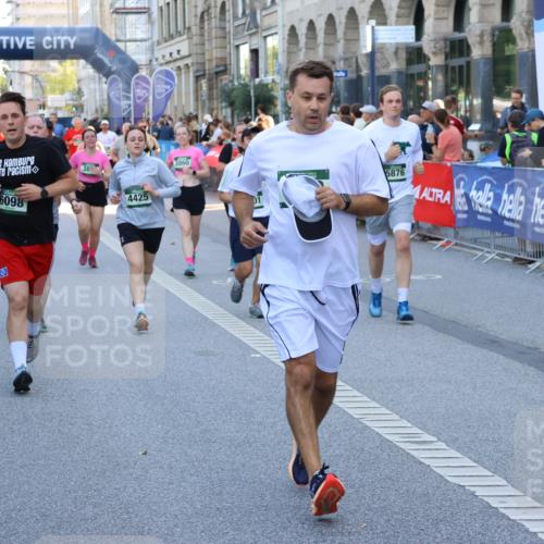 07.09.2025 - BARMER Alsterlauf Strokosch-Dieckow http://msf.ph/oto/8720351 07.09.2025 10:00:24 Ziel 2044, 2124, 2517, 2579, 2645, 3410, 3545, 3590, 3803, 3956, 4072, 4335, 4365, 4544, 4593, 4636, 5047, 5250, 5337, 5352, 5357, 5477, 5517, 6152 meine-sportfotos.de
