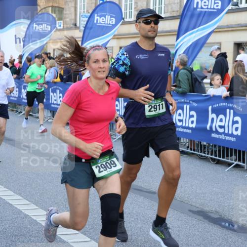 07.09.2025 - BARMER Alsterlauf Strokosch-Dieckow http://msf.ph/oto/8720364 07.09.2025 10:00:22 Ziel 2044, 2124, 2579, 2645, 3328, 3410, 3545, 3590, 3803, 3956, 4072, 4335, 4365, 4544, 4593, 4636, 5047, 5250, 5352, 5357, 5477, 6152 meine-sportfotos.de