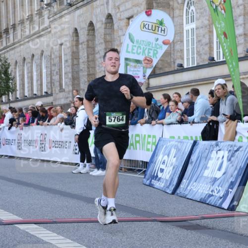 07.09.2025 - BARMER Alsterlauf Strokosch-Dieckow http://msf.ph/oto/8720382 07.09.2025 09:46:06 Ziel 2349, 4683, 5764 meine-sportfotos.de