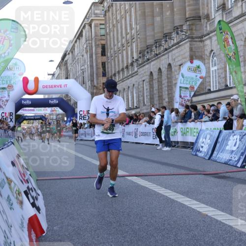 07.09.2025 - BARMER Alsterlauf Strokosch-Dieckow http://msf.ph/oto/8720388 07.09.2025 09:46:08 Ziel 2329, 2349, 5764, 8256 meine-sportfotos.de
