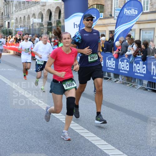 07.09.2025 - BARMER Alsterlauf Strokosch-Dieckow http://msf.ph/oto/8720399 07.09.2025 10:00:21 Ziel 2044, 2124, 2579, 2645, 3328, 3410, 3545, 3590, 3803, 3956, 4072, 4335, 4365, 4544, 4593, 4636, 5047, 5250, 5352, 5357, 5477, 6152 meine-sportfotos.de