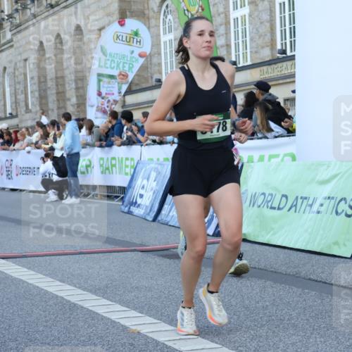 07.09.2025 - BARMER Alsterlauf Strokosch-Dieckow http://msf.ph/oto/8720417 07.09.2025 09:46:21 Ziel 2078, 2201, 2601, 2627, 2935, 3160, 3874, 3935, 4224, 4890, 5178, 5184, 5294, 5329, 5355, 5591, 5734, 5798, 6067, 6229, 8236 meine-sportfotos.de